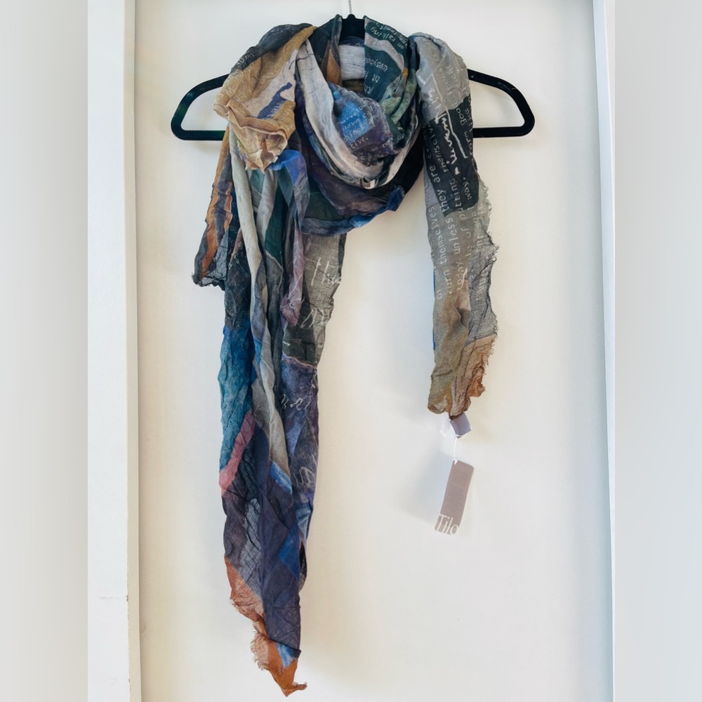 TILO Scarves Cashmere Modal Gentle Crinkle Cutie 😍 Perfect gift too! 🎁